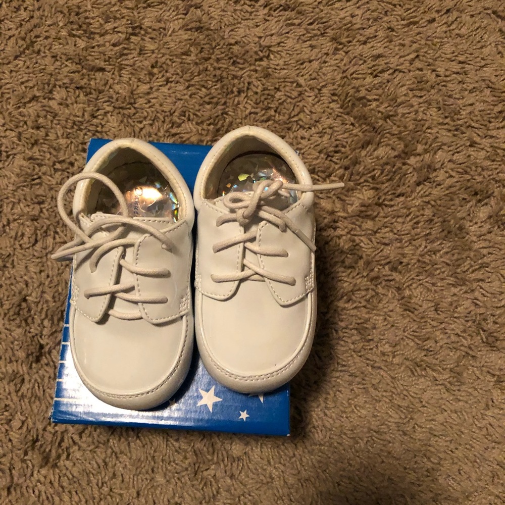 Baby dress shoes sz. 6